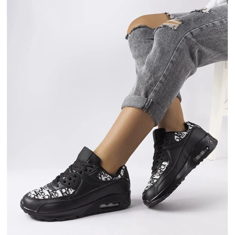 Black sneakers with a patterned insert from Brattiro