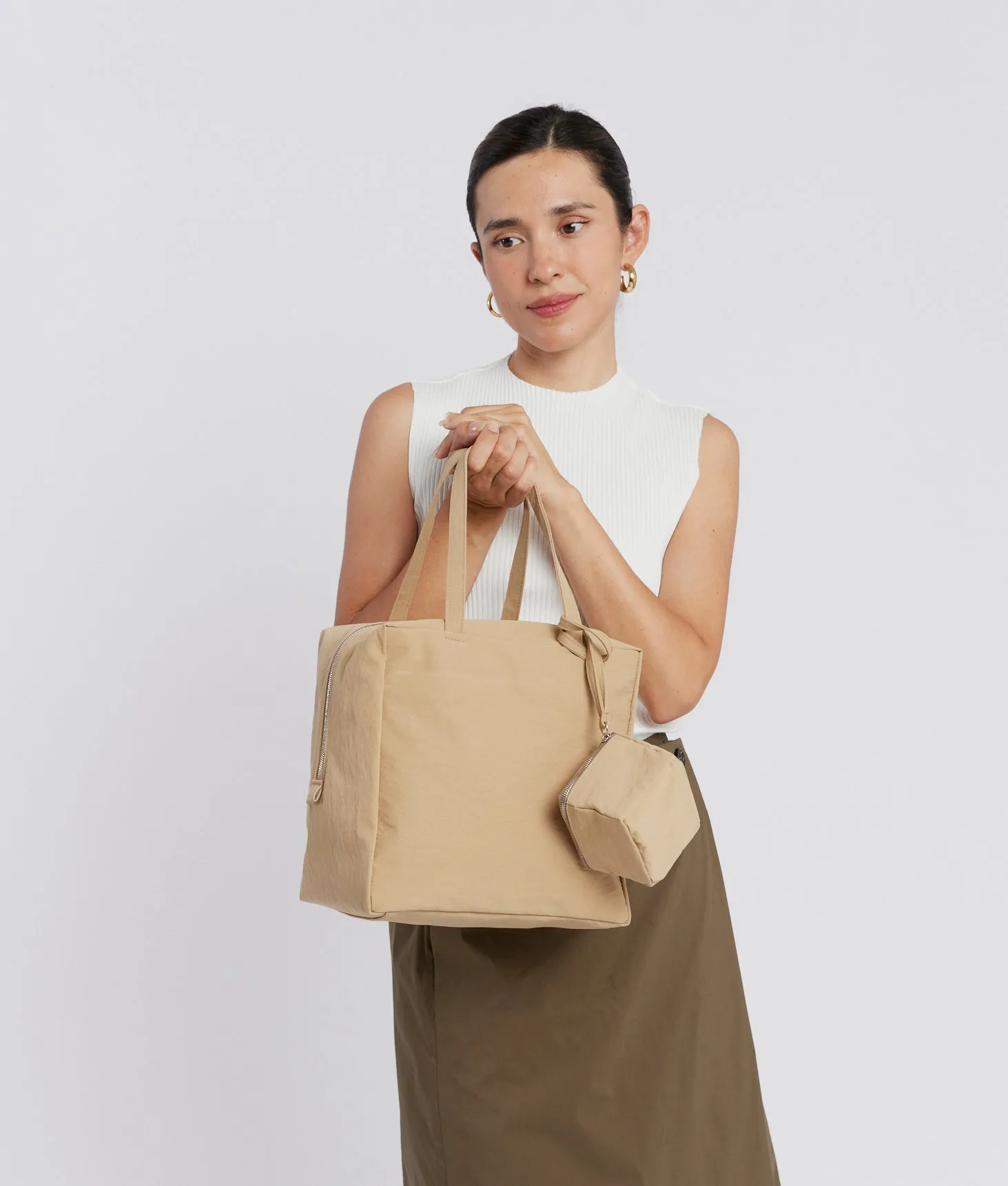 Building Block   PILLOW TOTE in Khaki Crinkle