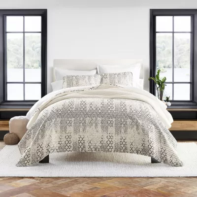 Casual Comfort Aztec Reversible Quilt Set