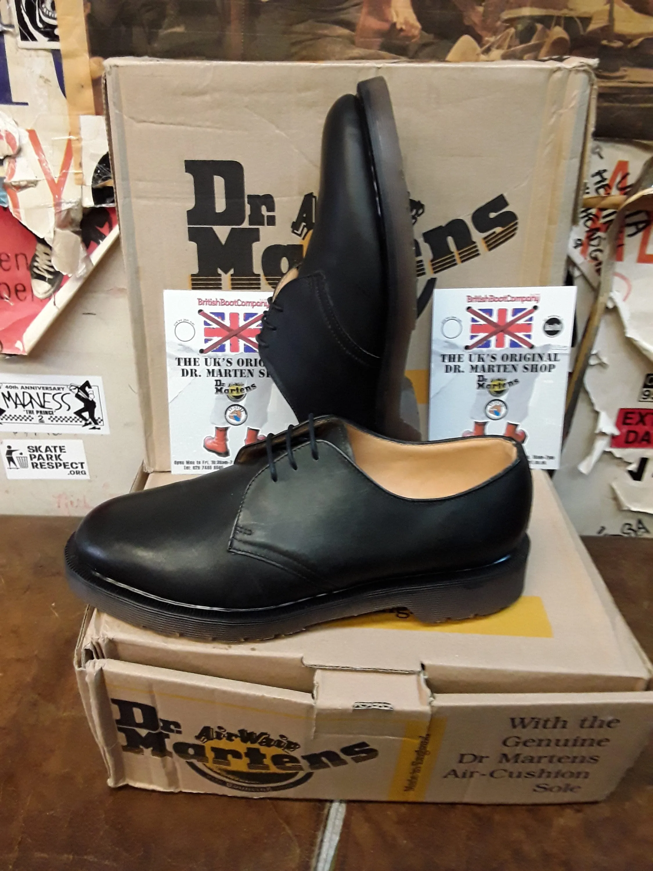 Dr Martens 1484 Black Waxy Shoe Made in England Size 7.5