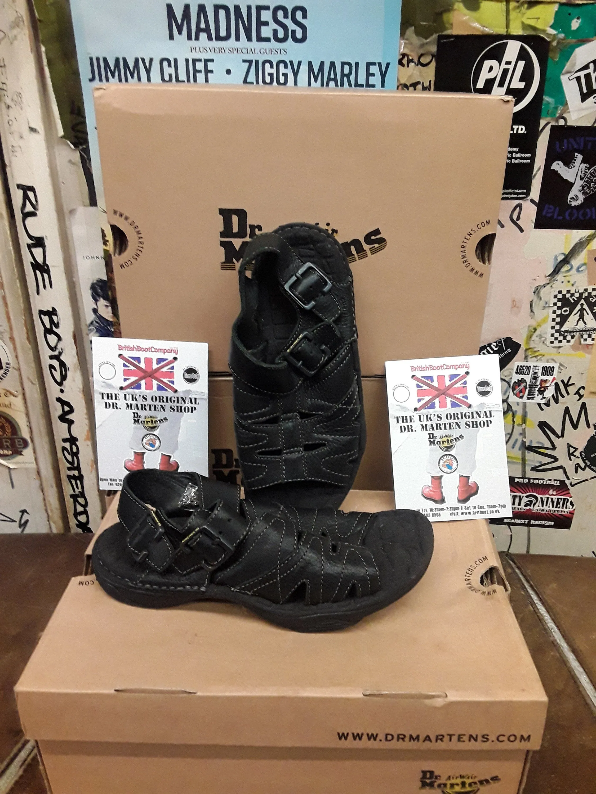 Dr Martens 8b27 Black Sandal Size 7