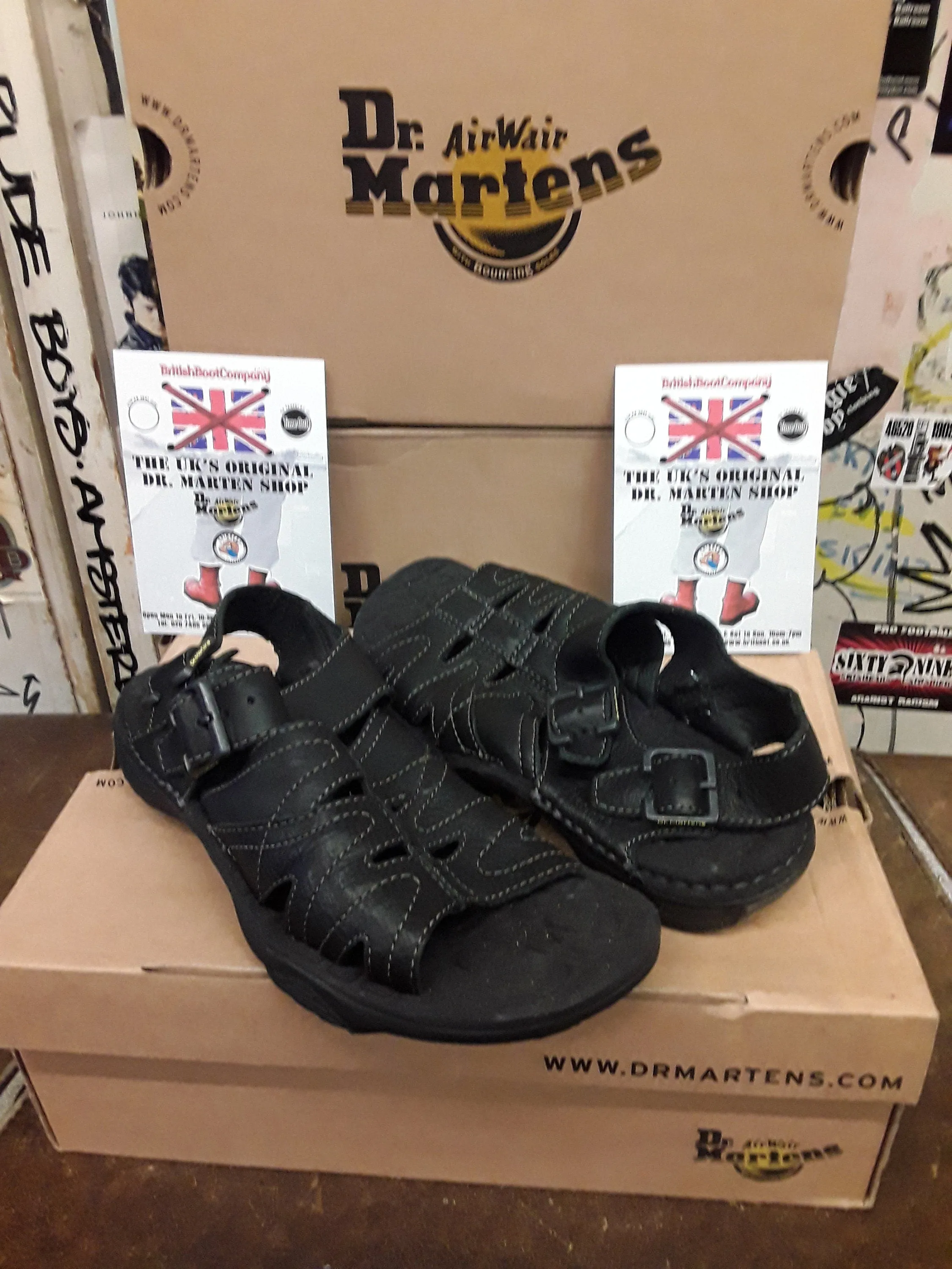 Dr Martens 8b27 Black Sandal Size 7