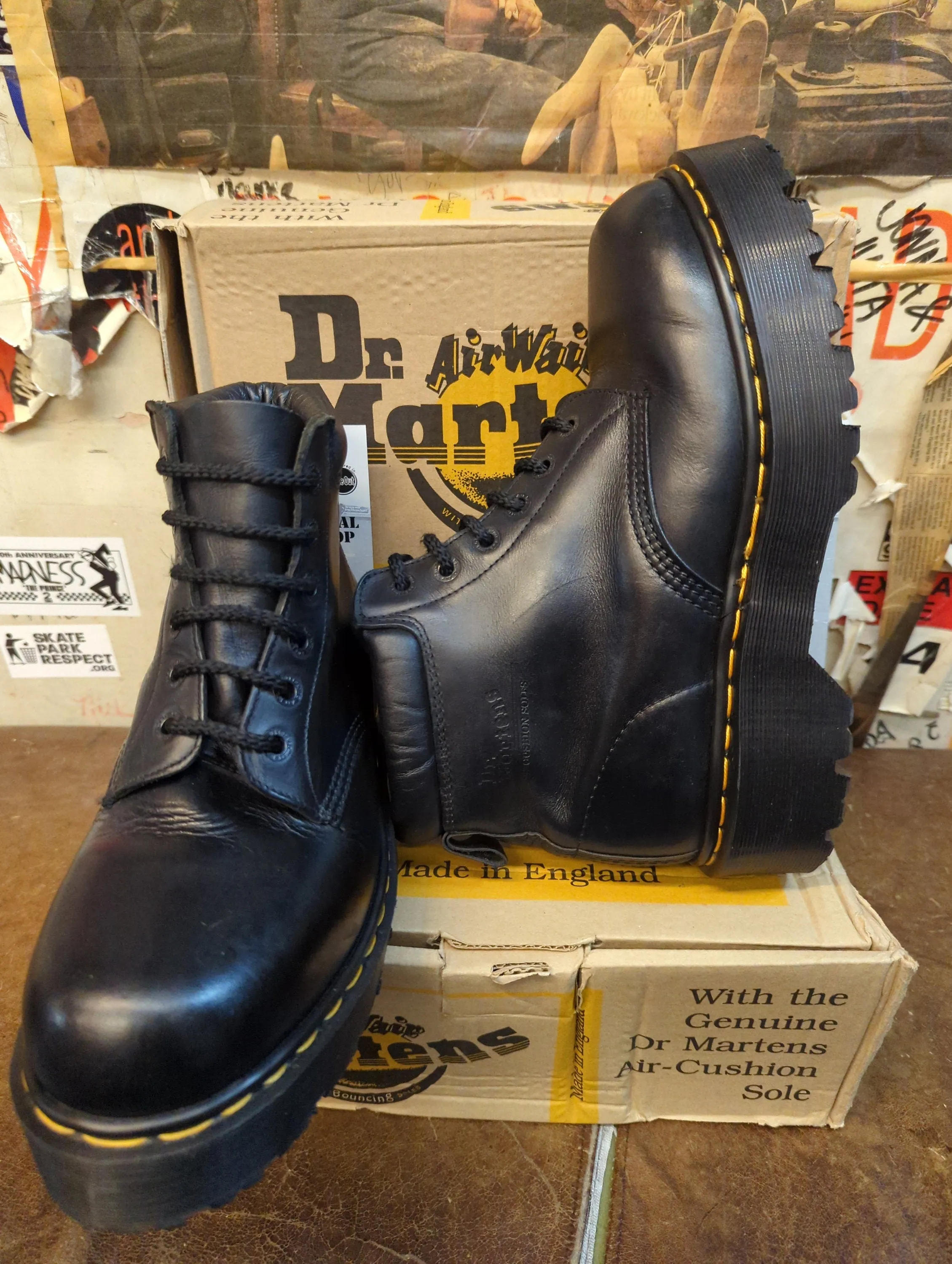 Dr Martens 939 Black Abaline Platform 6 Hole Made in England Size 10