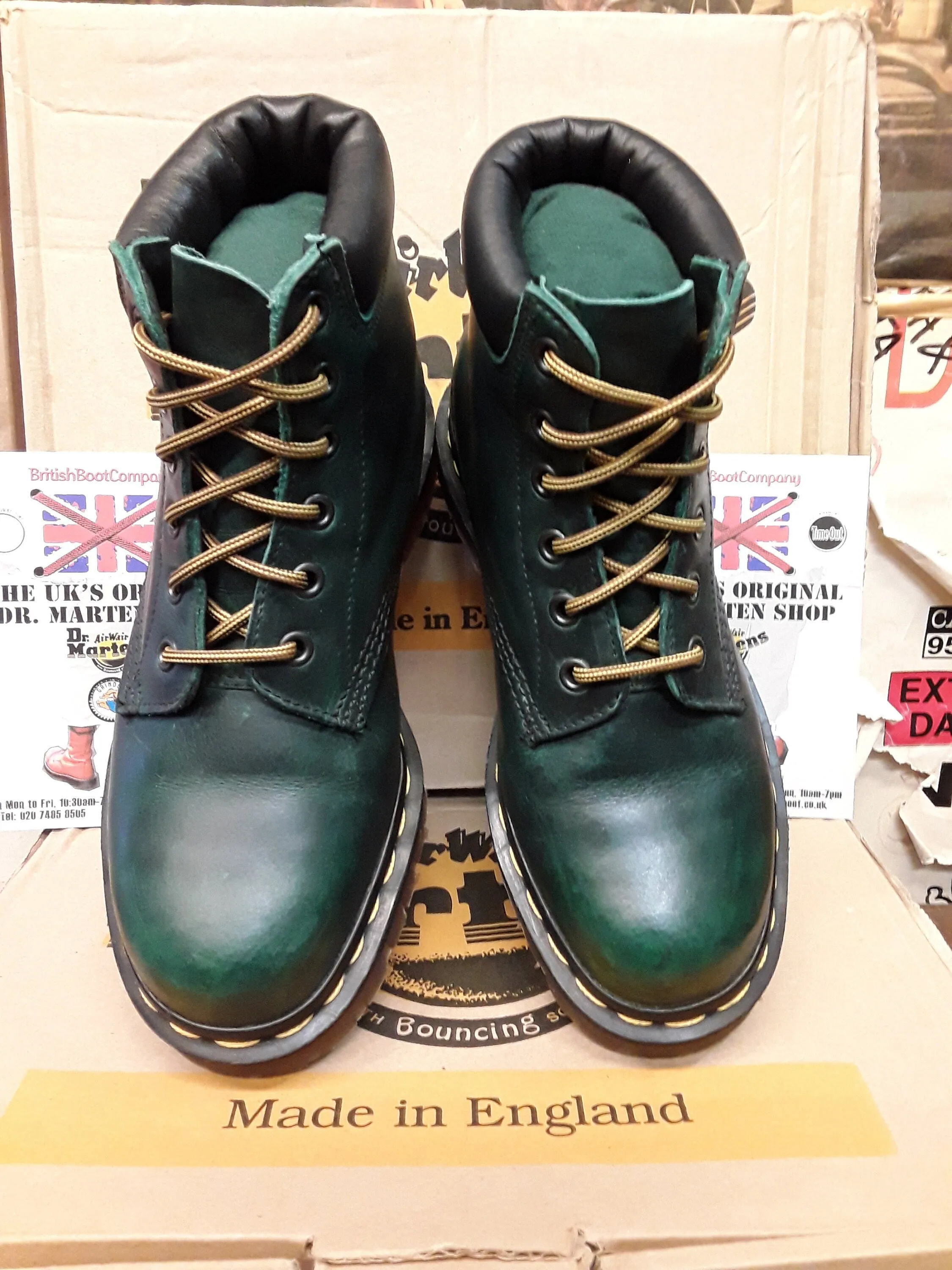 Dr Martens Green waxy 6 hole padded top,  vintage, Size 3 Made in England