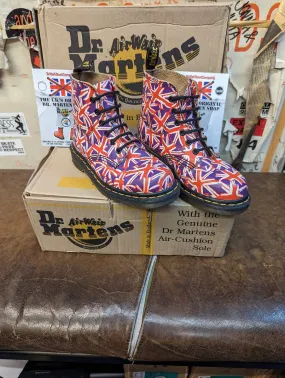 Dr Martens Made in England Union Jack 6 Hole Size 3