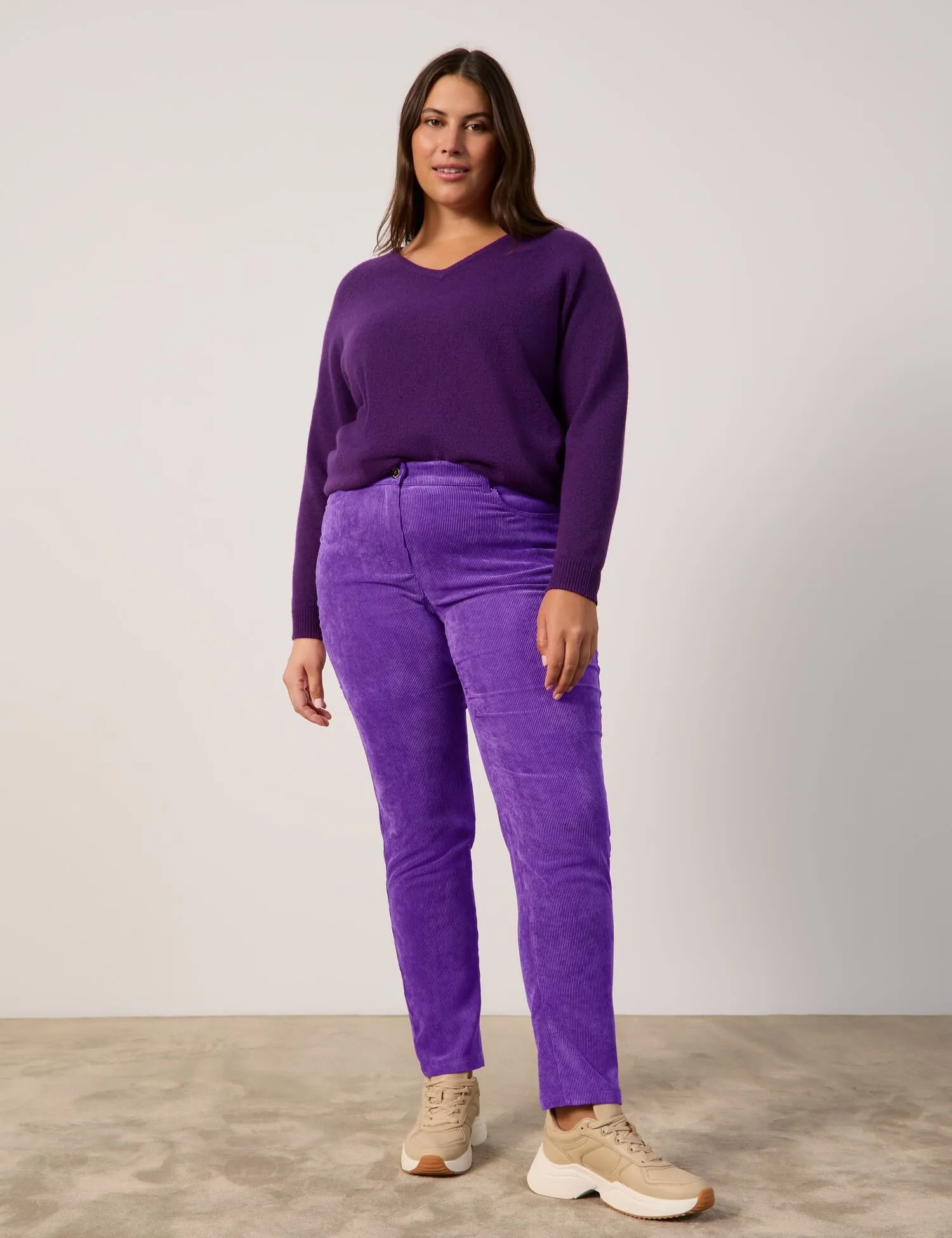 Fine corduroy trousers, Betty