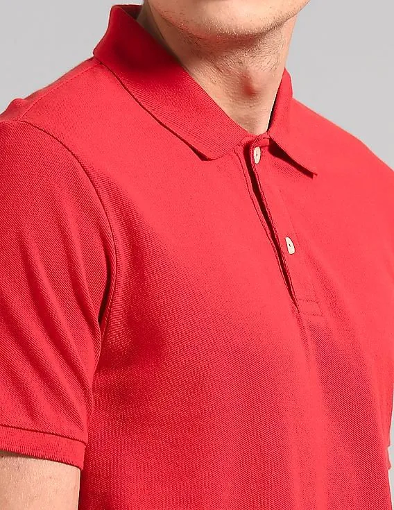 GAP Men Red Solid Pique Polo