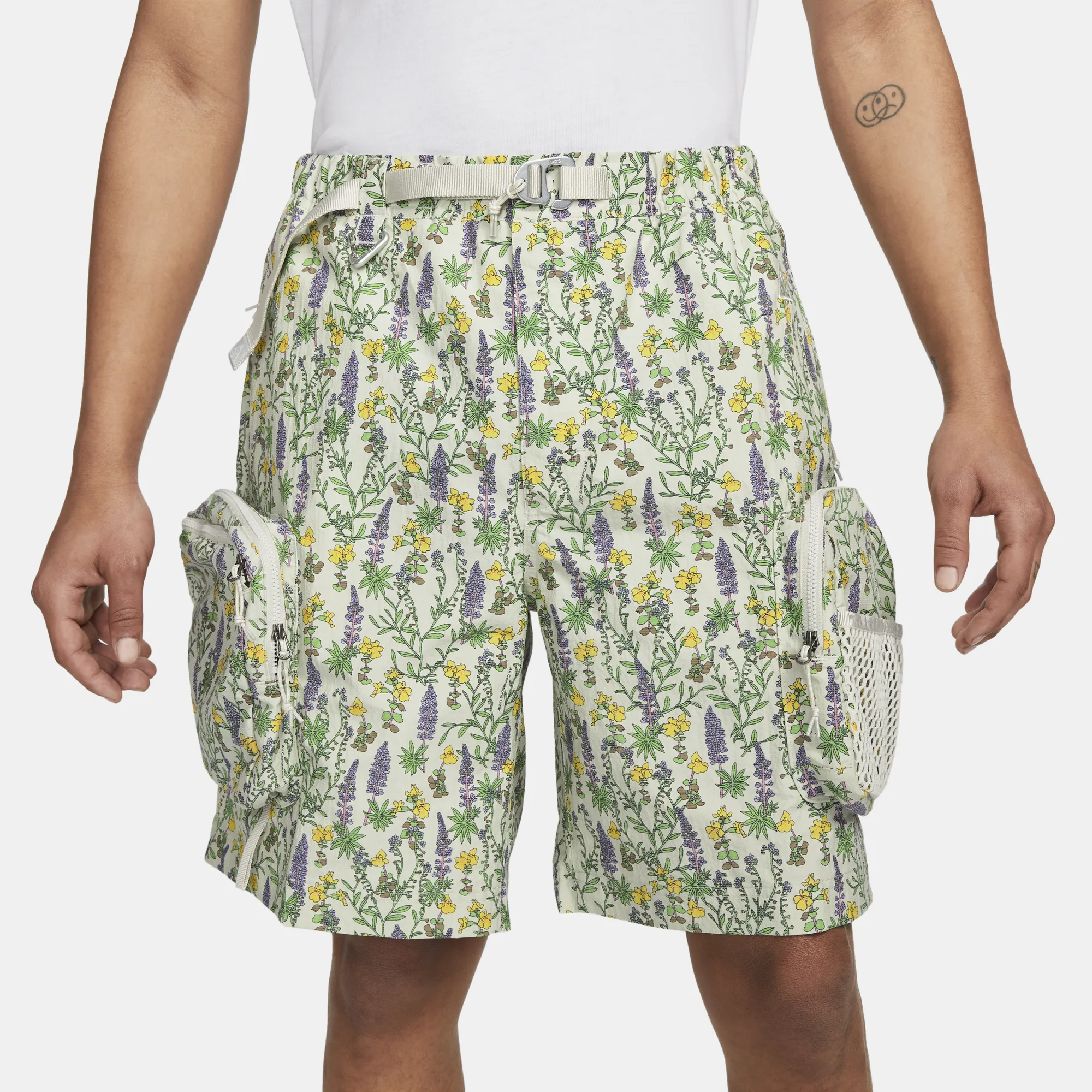 Nike ACG Snowgrass Cargo Short 'Light Bone'