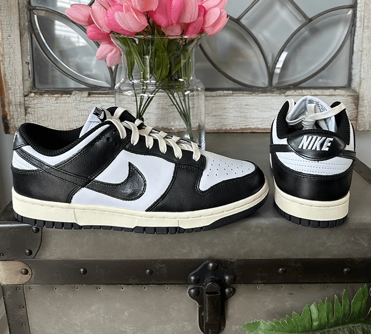 Nike Dunk Low Vintage Panda