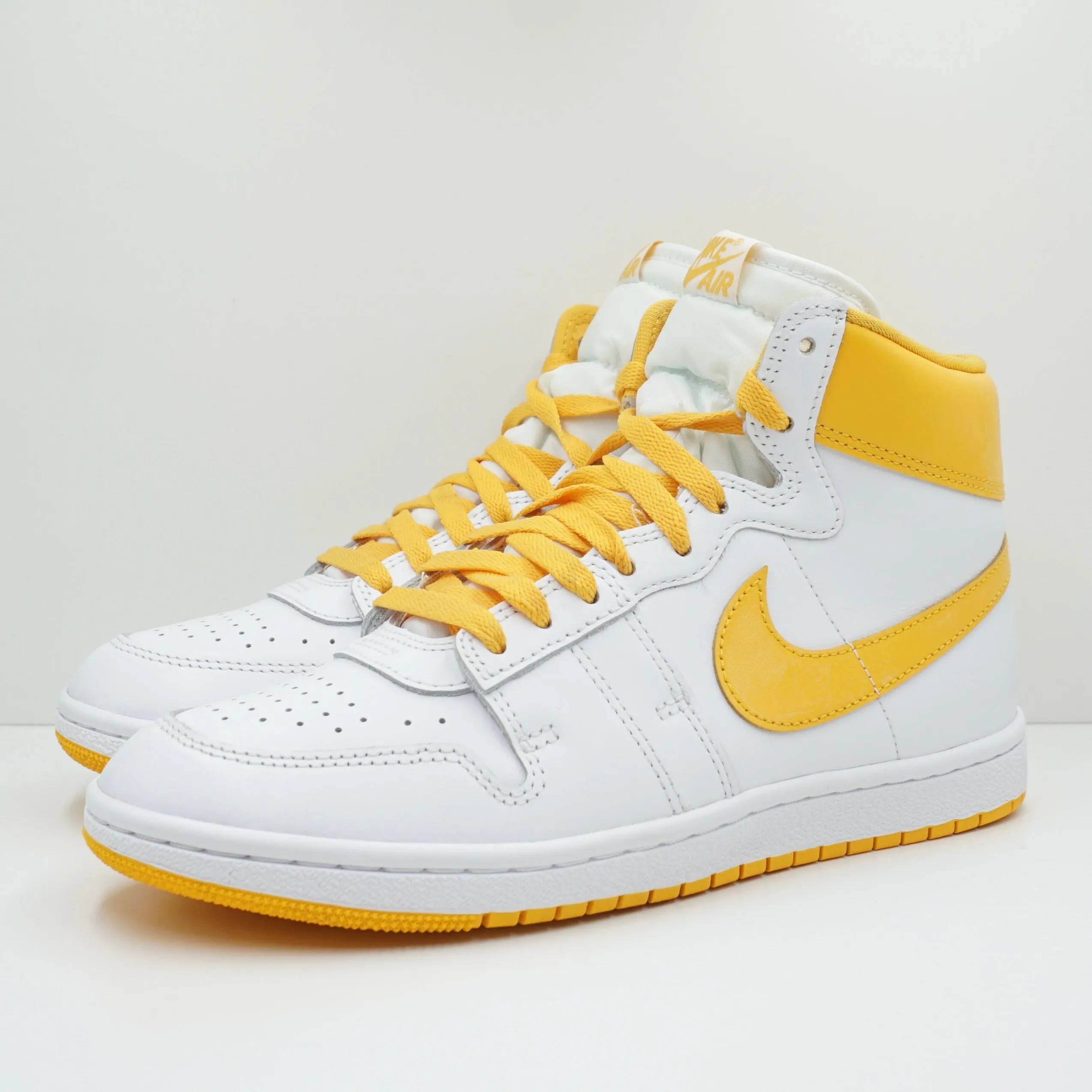 Nike Jordan Air Ship PE SP University Gold