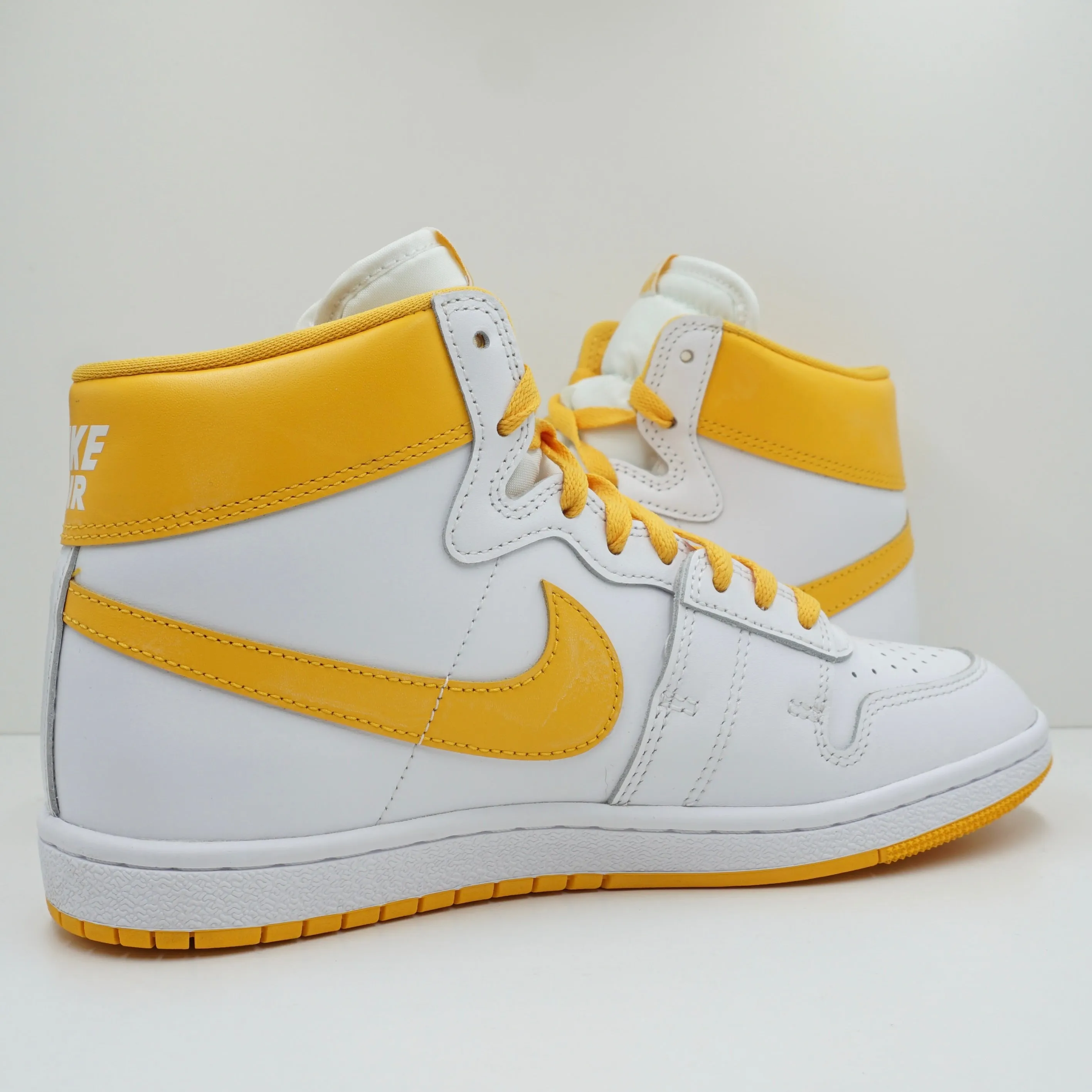 Nike Jordan Air Ship PE SP University Gold