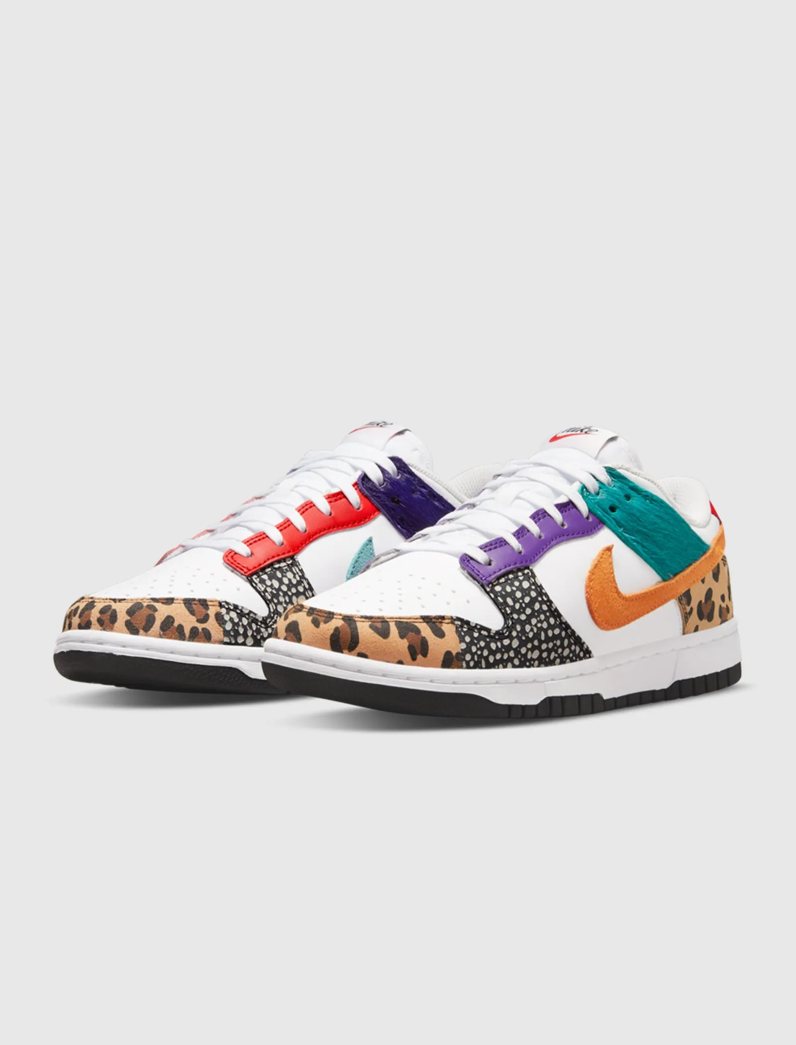 NIKE WOMENS NIKE DUNK LOW SE 