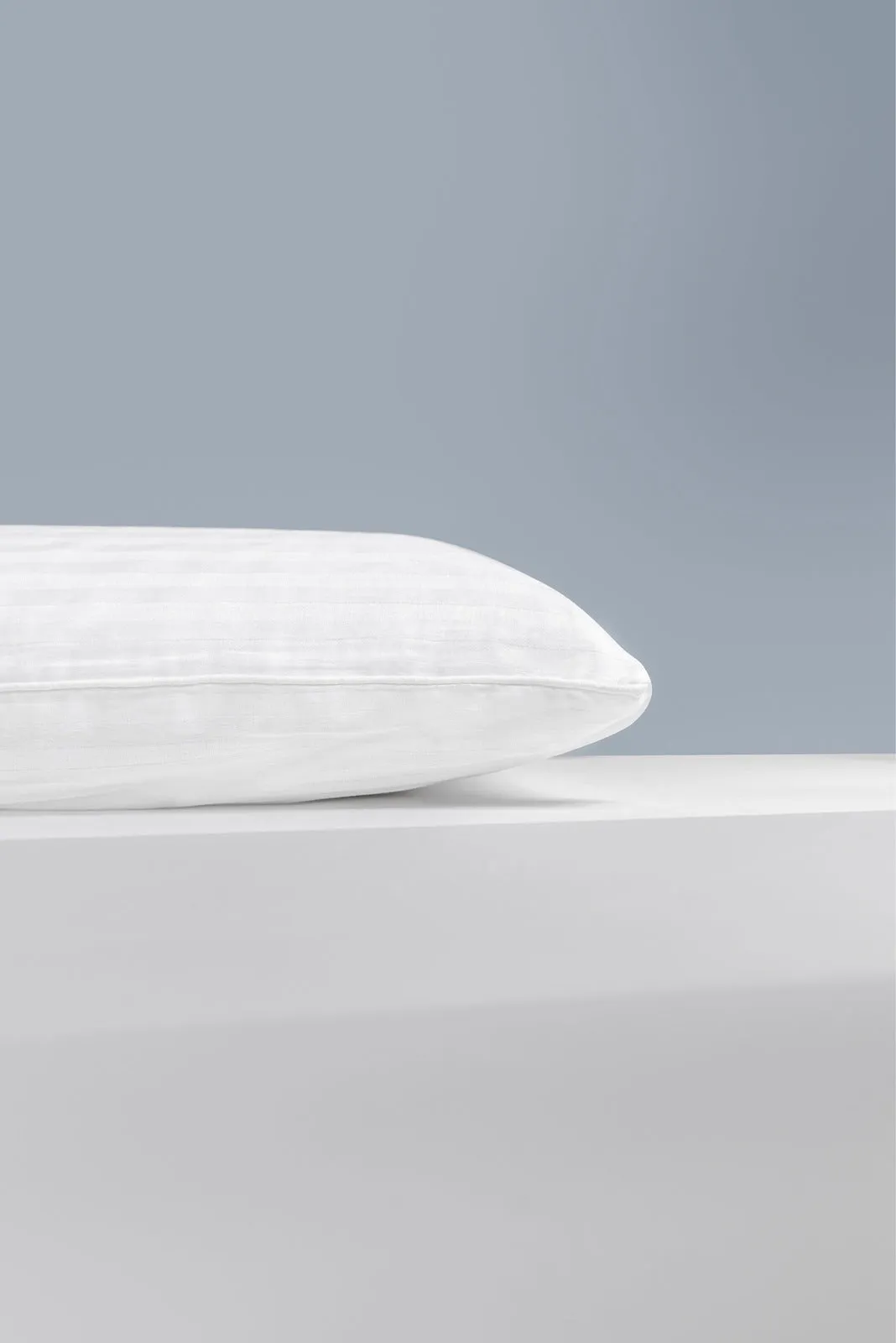 Serenity Deluxe Slim Pillow