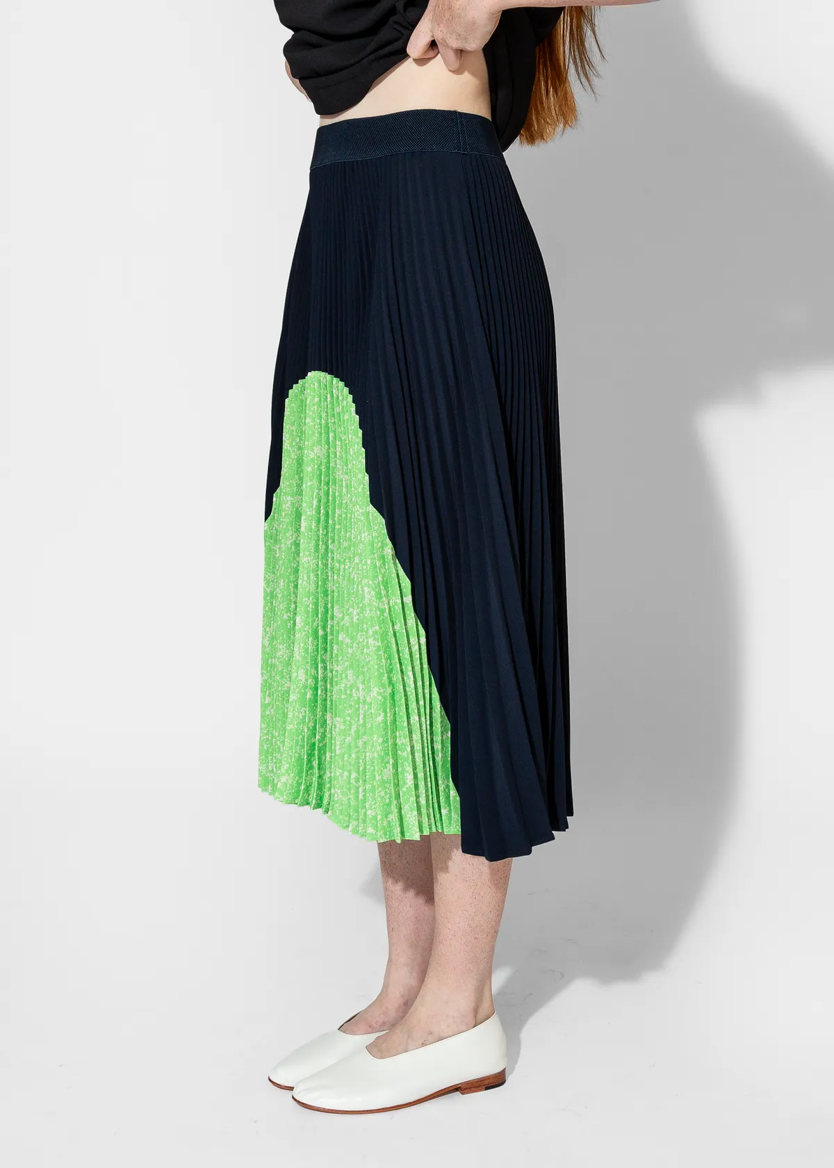 Sunburst Pleated Skirt - Midnight/Lime