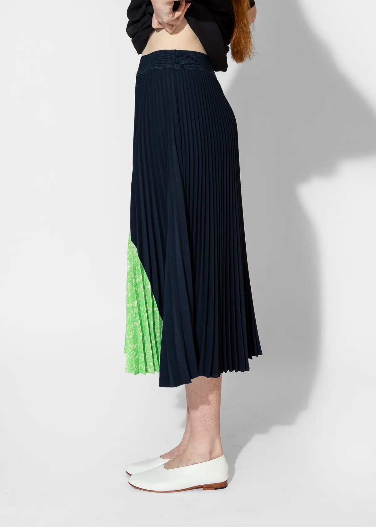 Sunburst Pleated Skirt - Midnight/Lime