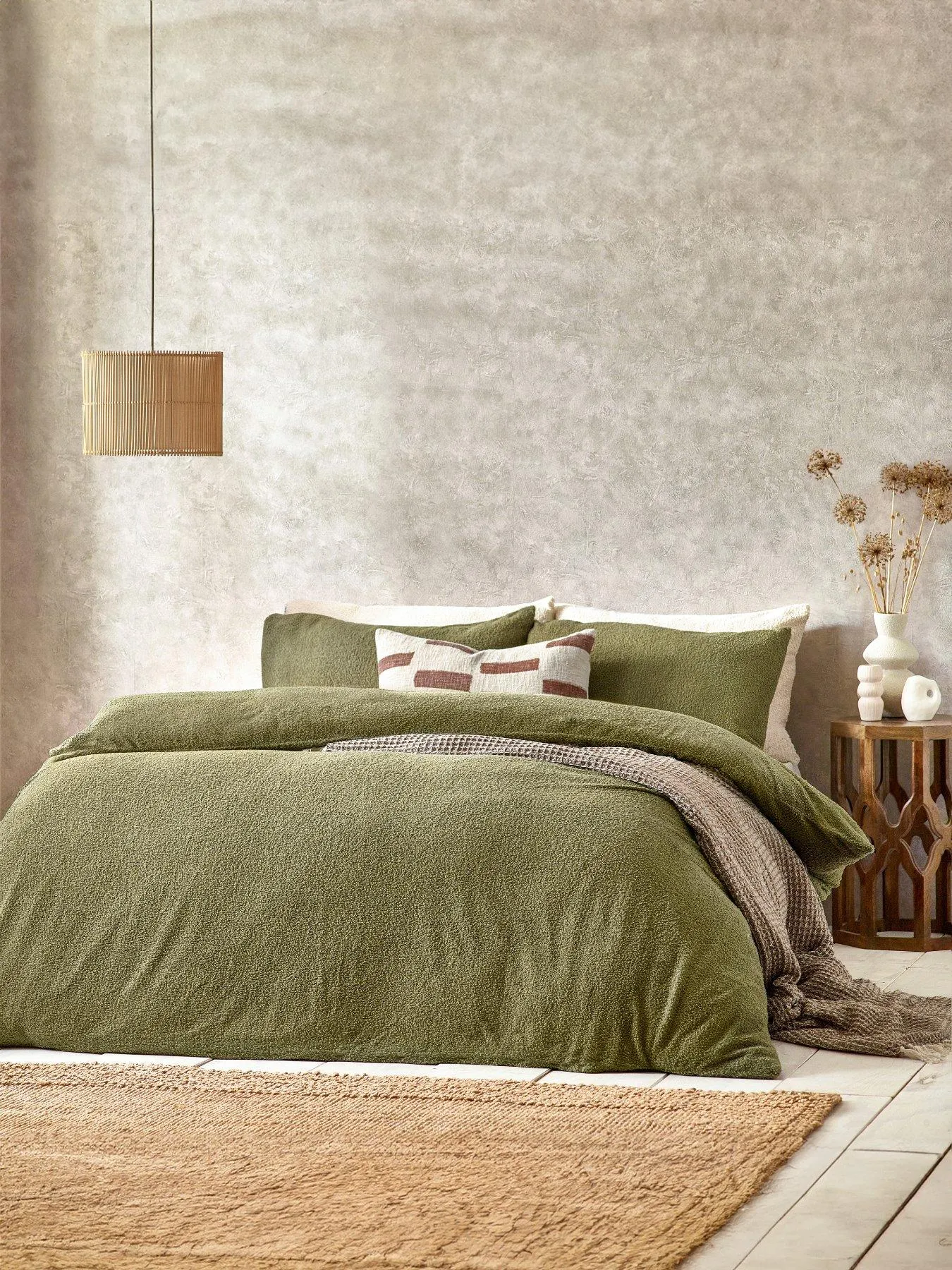 The Yard Boucle Duvet Cover Set - Olive