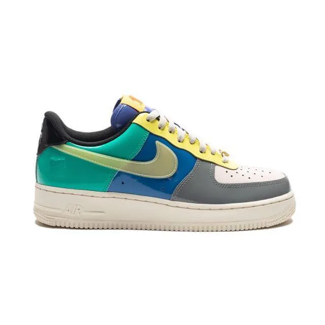 Undefeated x Nike Air Force 1 Low (Community/ Smoke Grey...