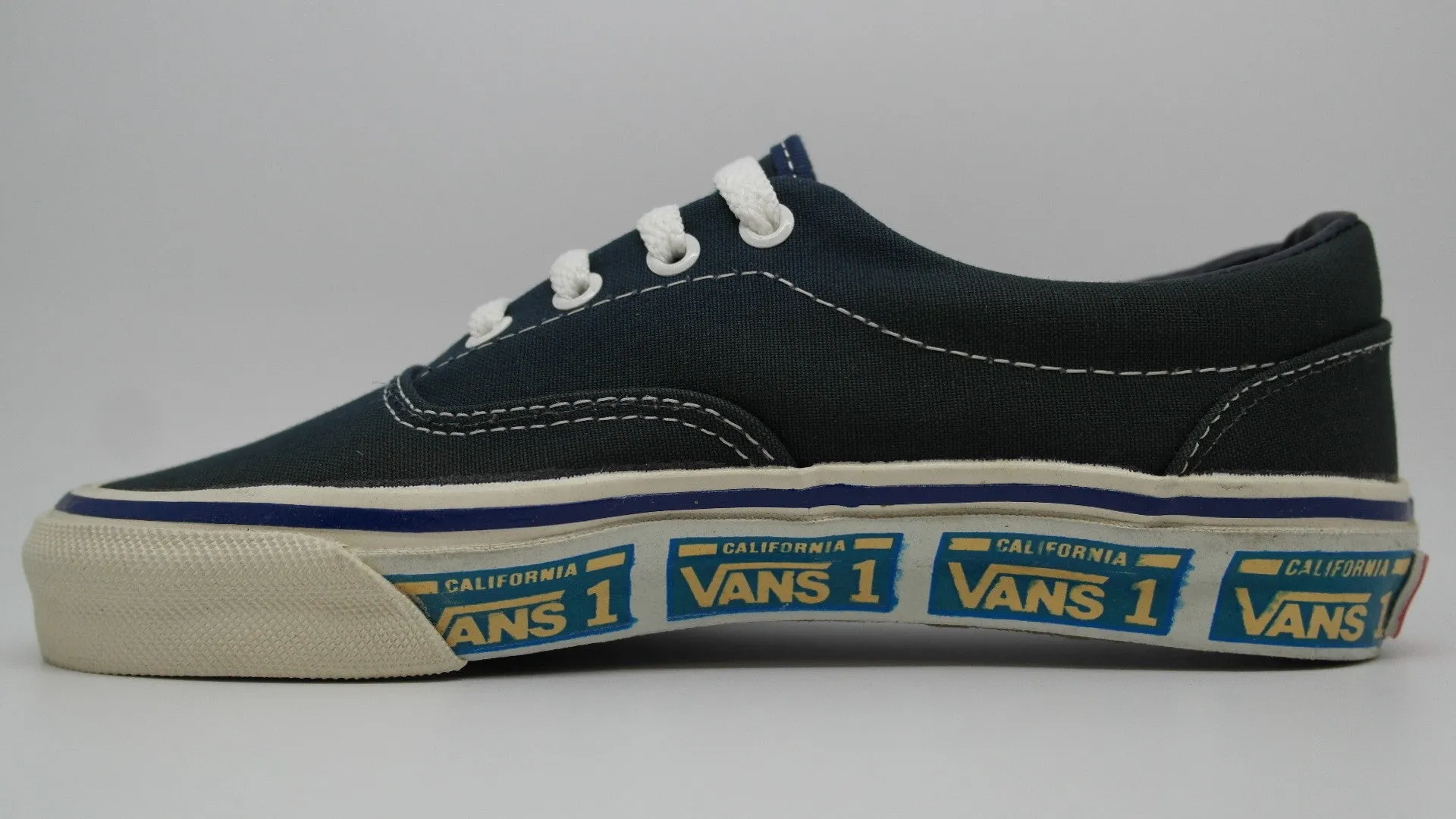 vintage vans style #95 ~ US5.5, US6