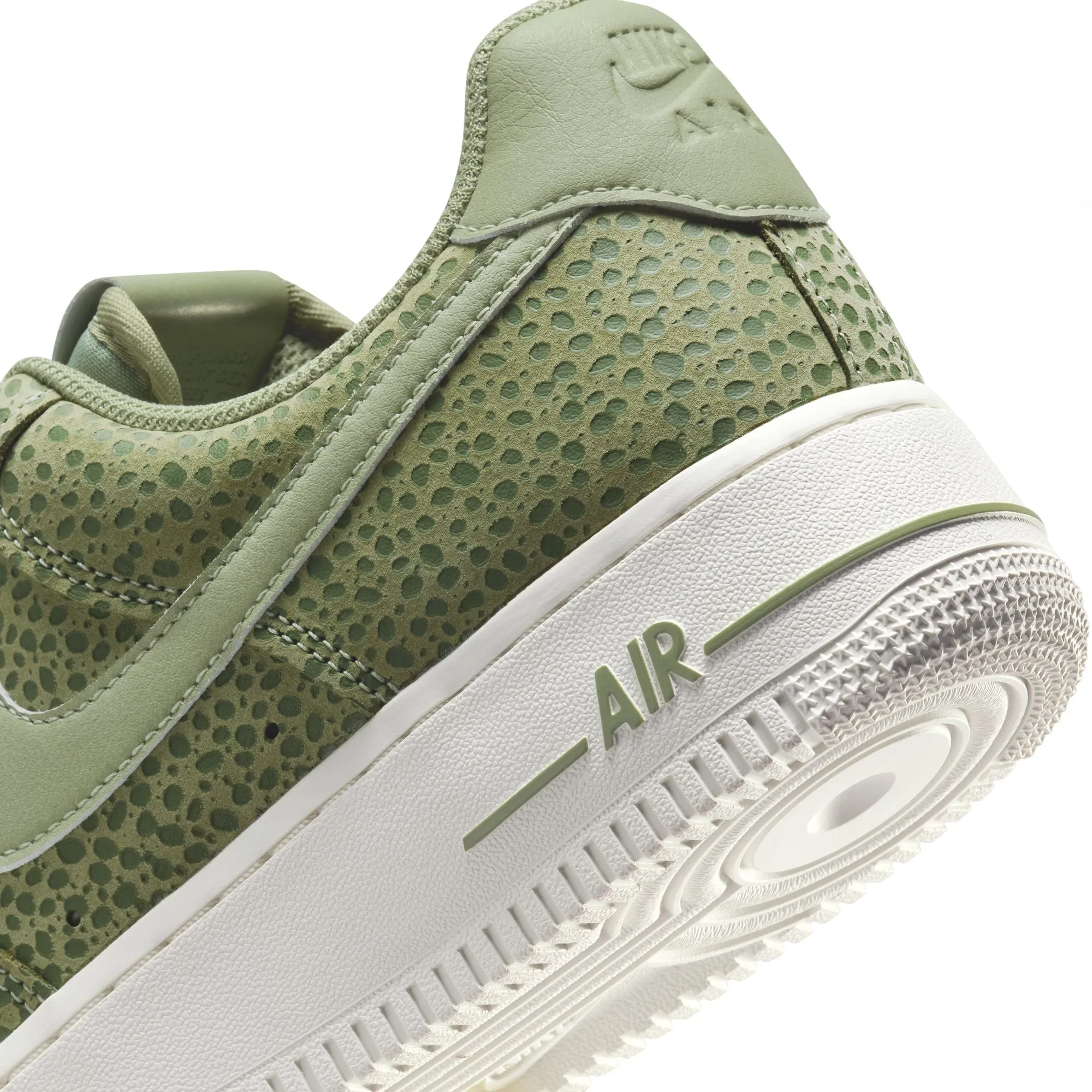 WMNS Nike Air Force 1 '07 PRM (Sesame/Oil Green/Light Bone)