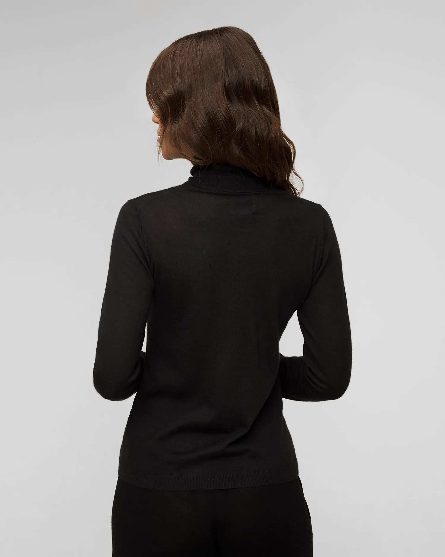 Women's black cashmere turtleneck jumper Allude 70004-90