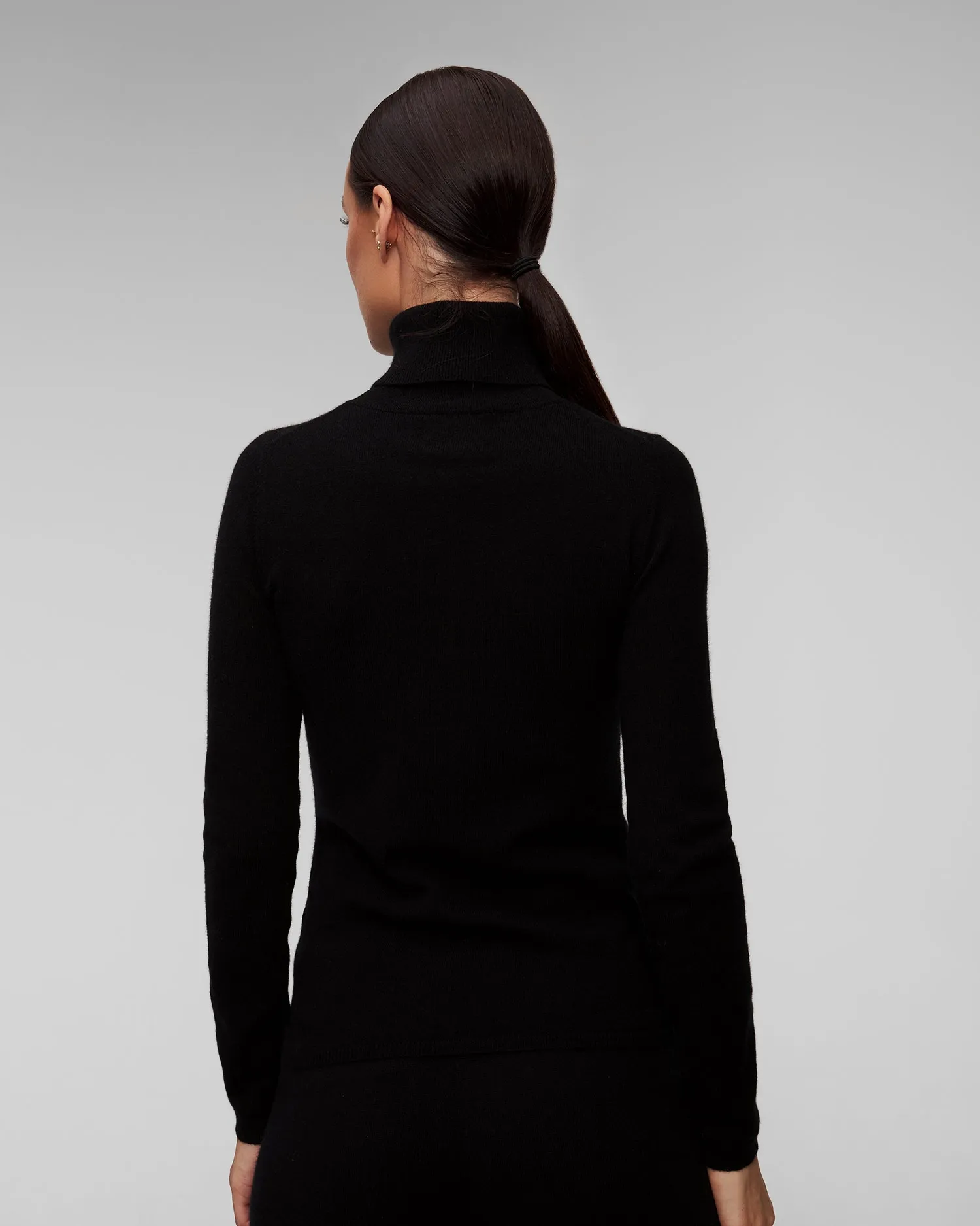 Women's black turtleneck jumper Allude 11106-90