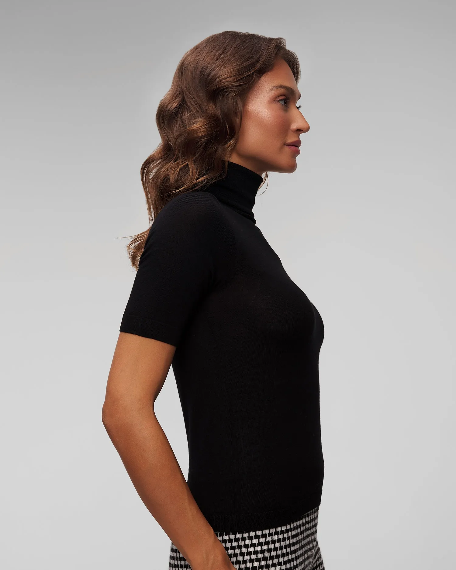 Women's black wool turtleneck jumper Allude 64011-490