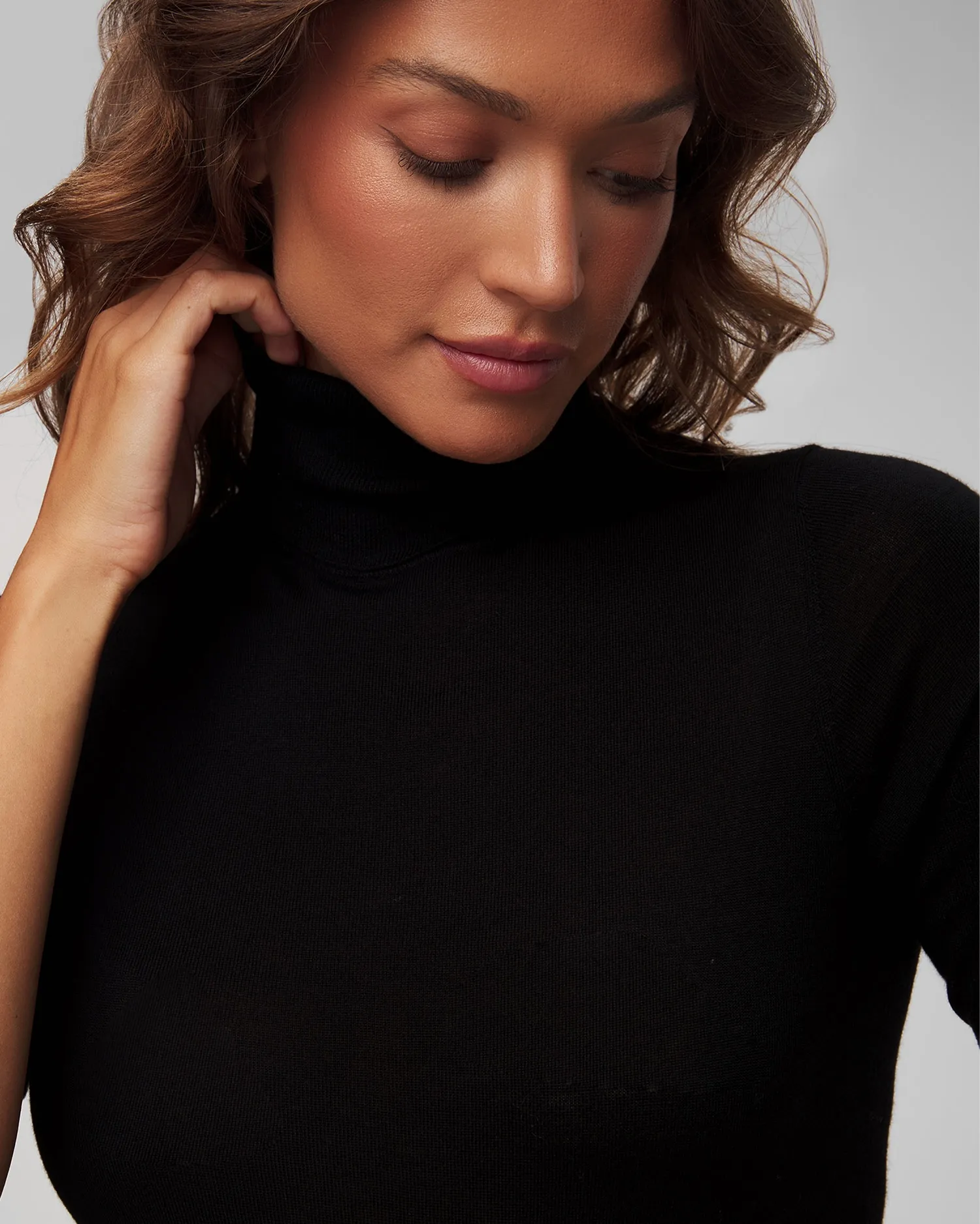 Women's black wool turtleneck jumper Allude 64011-490